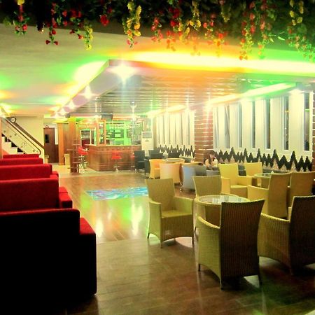 Ha Oanh 2 Hotel Хошимин Экстерьер фото