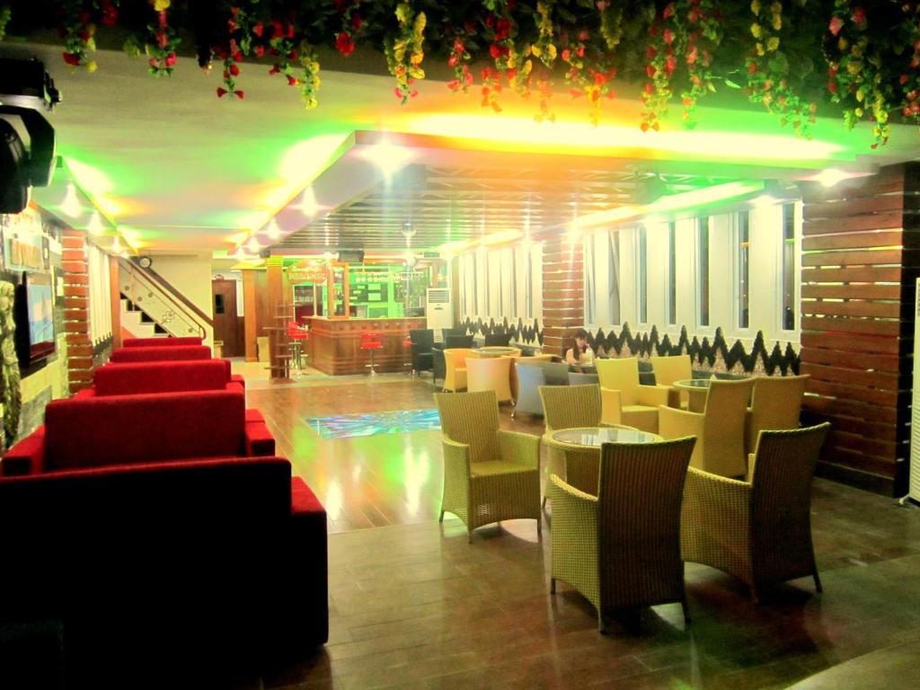 Ha Oanh 2 Hotel Хошимин Экстерьер фото